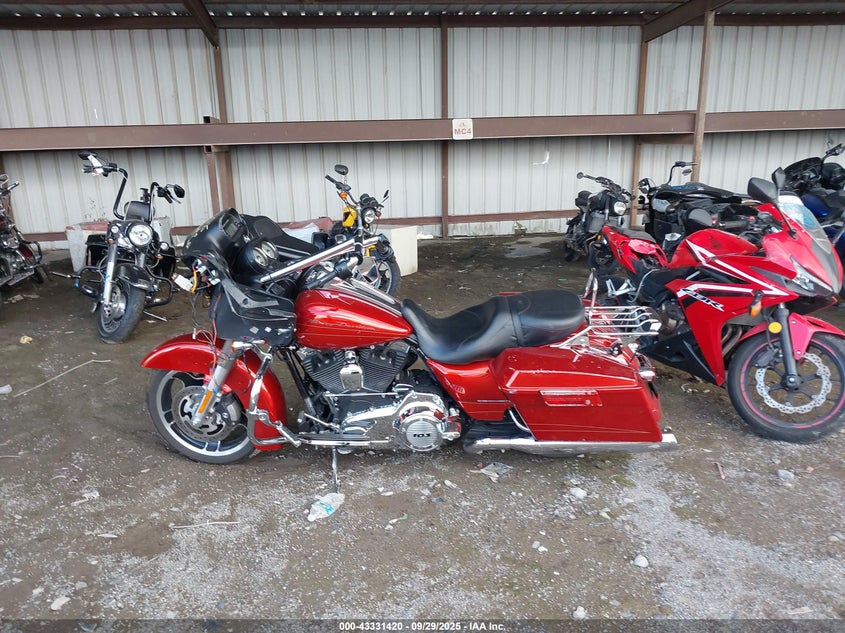 2013 Harley-Davidson Fltrx Road Glide Custom VIN: 1HD1KHM17DB669889 Lot: 43331420