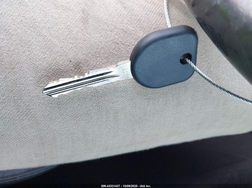 2010 Chevrolet Suburban 1500 Lt1 VIN: 1GNUKJE30AR225673 Lot: 43331437