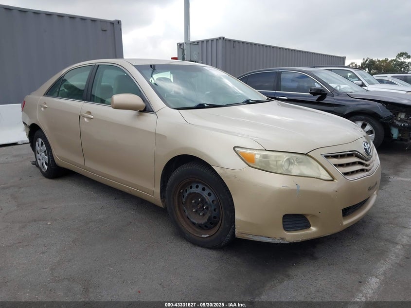 TOYOTA CAMRY LE
