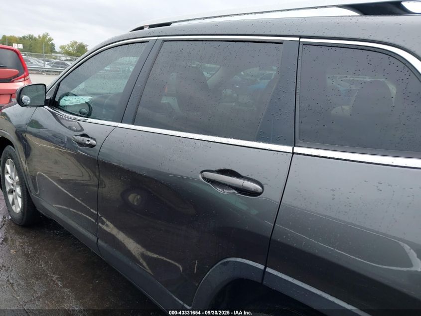 2015 Jeep Cherokee Latitude VIN: 1C4PJMCS7FW635397 Lot: 43331654