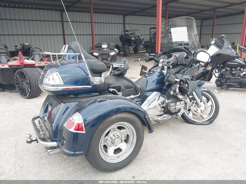 1HFSC47F97A603217 2007 HONDA GL1800C photo no. 4