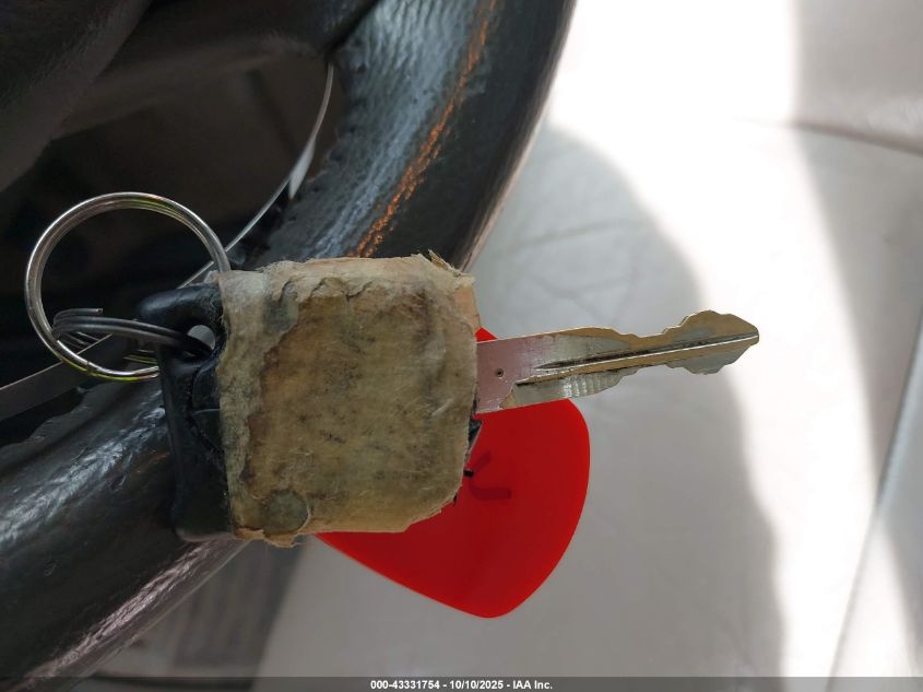 2007 Ford Crown Victoria Lx VIN: 2FAFP74W77X102734 Lot: 43331754