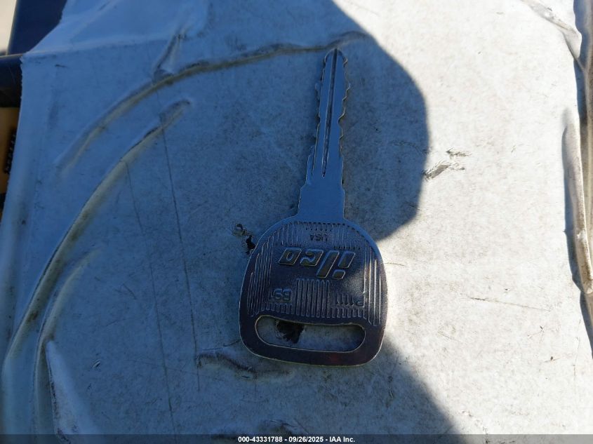 2004 Chevrolet Silverado 1500 Work Truck VIN: 1GCEC14X64Z353483 Lot: 43331788