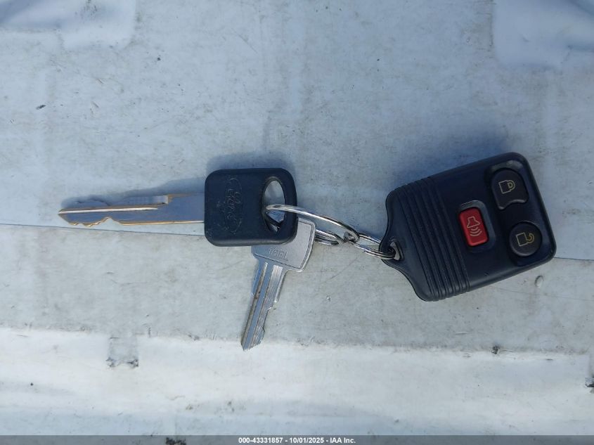 2006 Ford E-350 Super Duty Chateau/Xl/Xlt VIN: 1FBNE31L16DA05523 Lot: 43331857