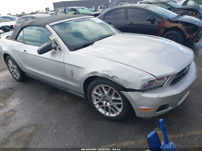 FORD MUSTANG V6 PREMIUM