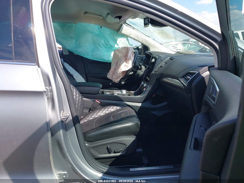 VIN 2FMPK4K95PBA23080 2023 FORD EDGE TITANIUM