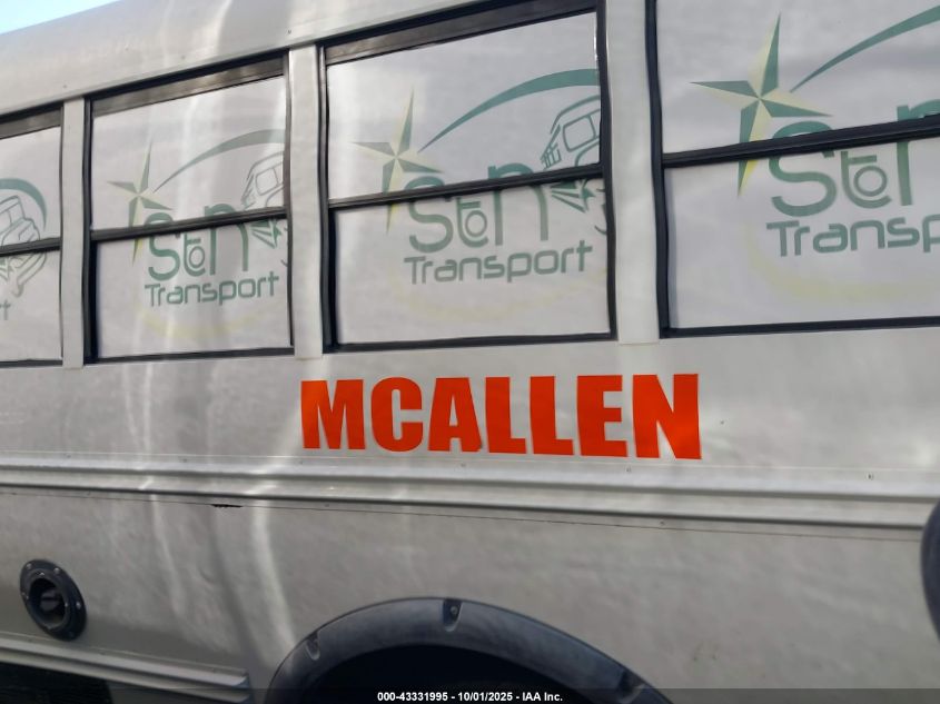 2008 Chevrolet Express Cutaway VIN: 1GBHG31C381109989 Lot: 43331995