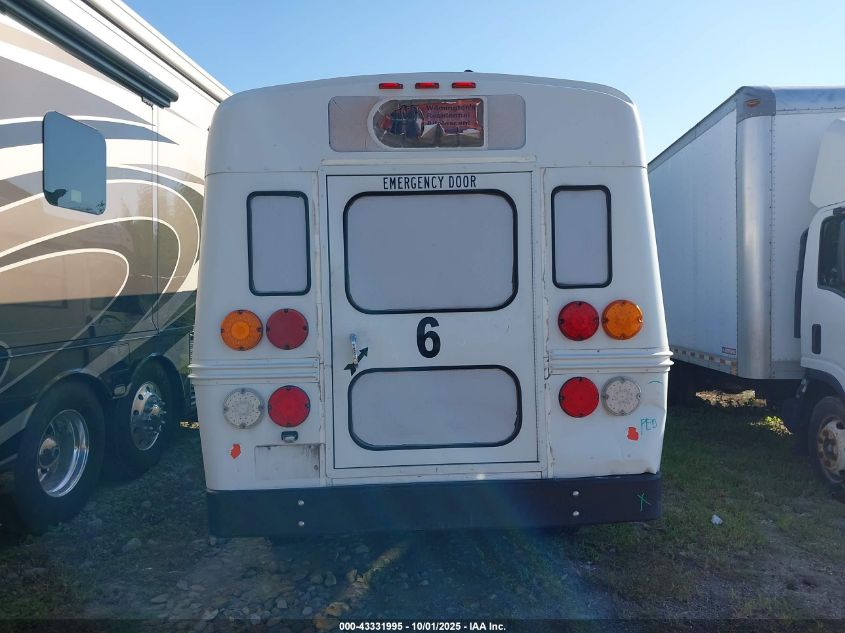 2008 Chevrolet Express Cutaway VIN: 1GBHG31C381109989 Lot: 43331995