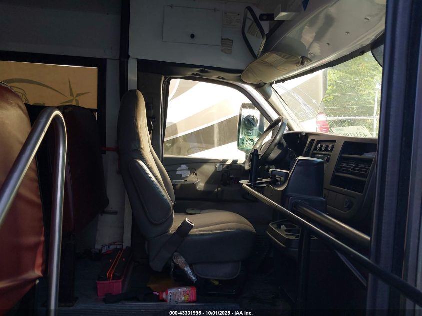 2008 Chevrolet Express Cutaway VIN: 1GBHG31C381109989 Lot: 43331995