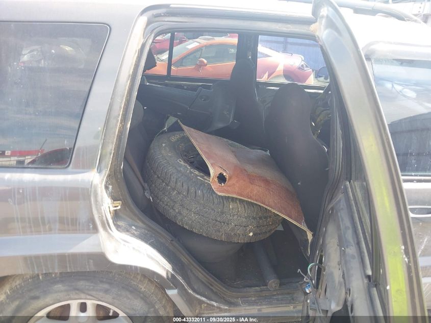 2002 Jeep Grand Cherokee Laredo VIN: 1J4GX48S02C301872 Lot: 43332011