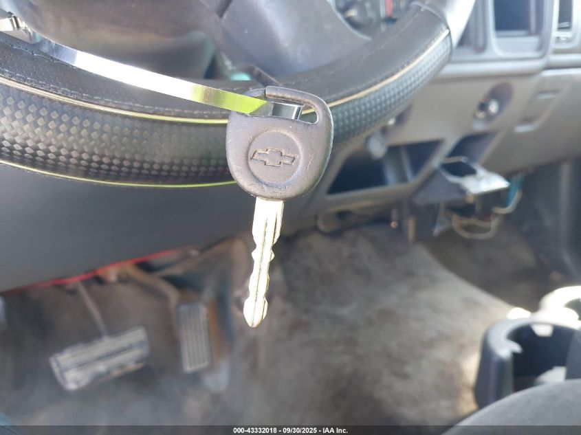 2005 Chevrolet Silverado 1500 Ls VIN: 1GCEC19Z55Z268890 Lot: 43332018