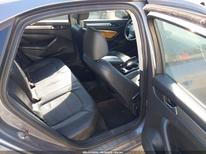 2014 Volkswagen Passat 2.5L Wolfsburg Edition VIN: 1VWAH7A31EC016855 Lot: 43332034