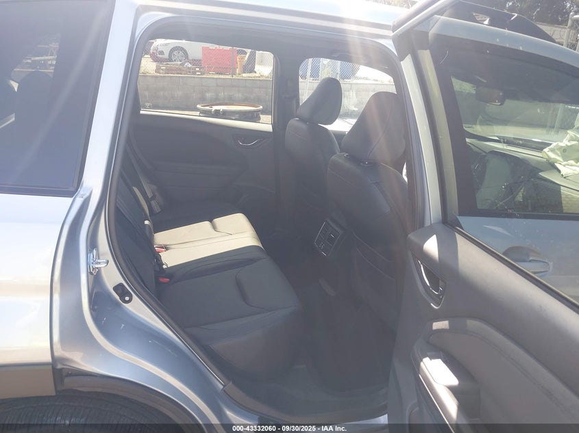 2025 SUBARU FORESTER HYBRID LIMITED - JF2SLSRD5SH409165