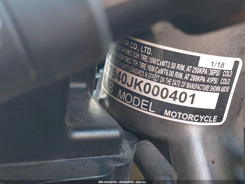 2018 Honda Gl1800 B VIN: JH2SC7940JK000401 Lot: 43332103