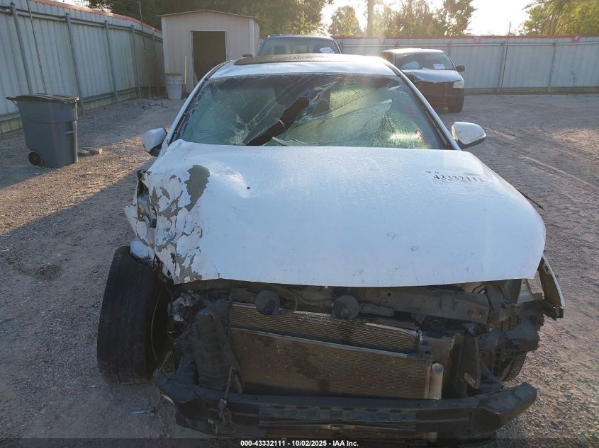 2017 Hyundai Sonata Sport VIN: 5NPE34AF2HH582219 Lot: 43332111