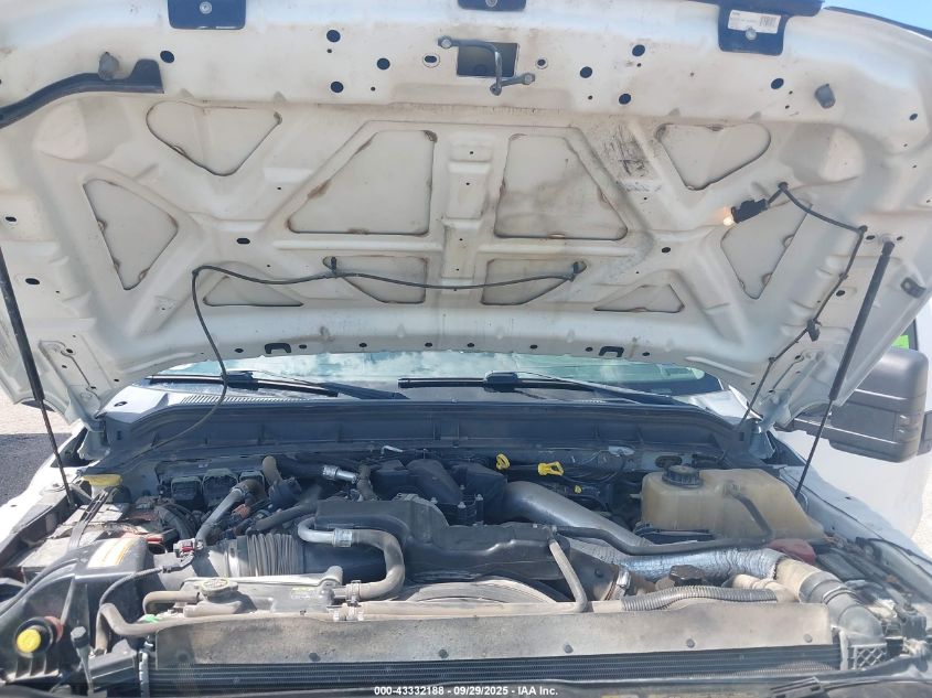 2011 Ford F-450 Chassis Xl VIN: 1FDUF4GT8BEB90588 Lot: 43332188