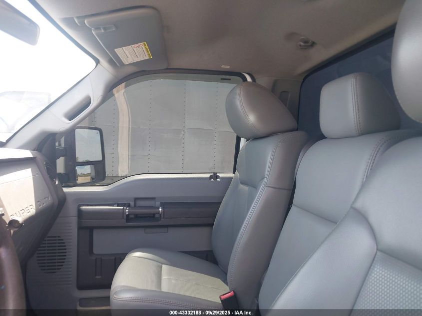 2011 Ford F-450 Chassis Xl VIN: 1FDUF4GT8BEB90588 Lot: 43332188