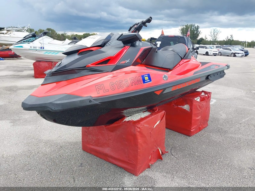 2017 Seadoo Rxp-300 red null null YDV22844B717 photo #3