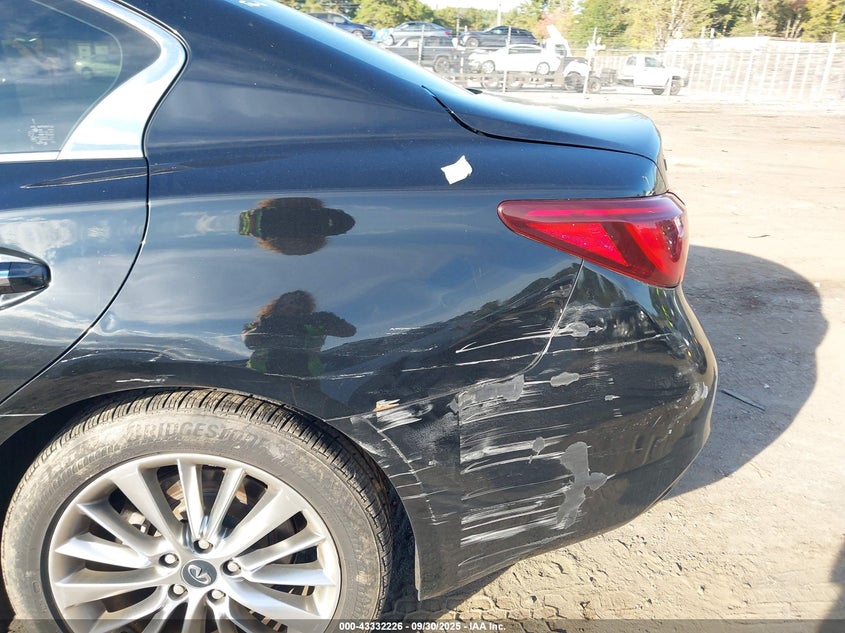 2018 INFINITI Q50 3.0T LUXE - JN1EV7AR5JM440760