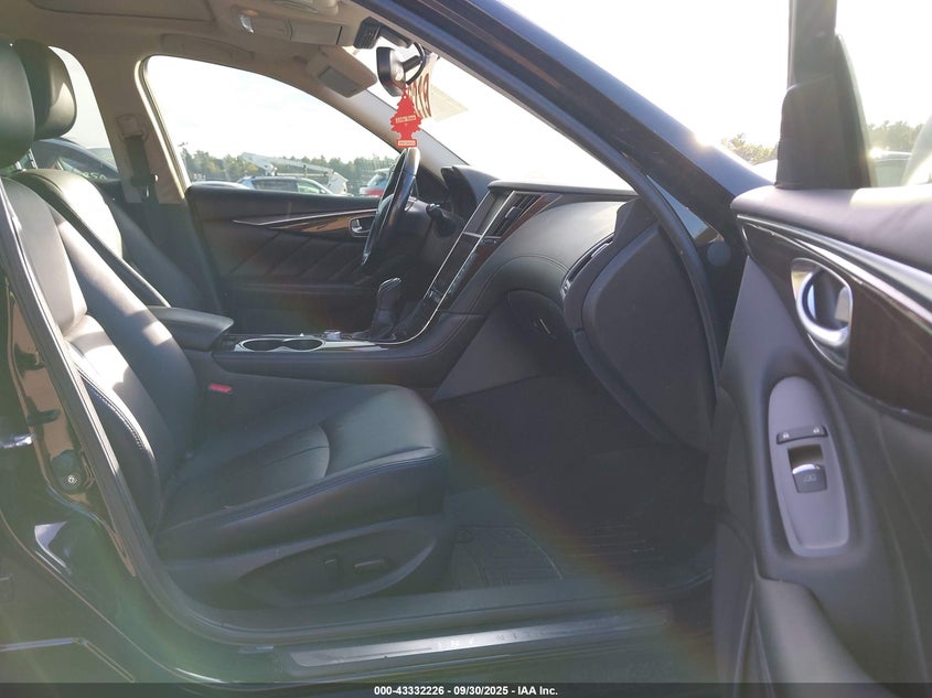 2018 INFINITI Q50 3.0T LUXE - JN1EV7AR5JM440760