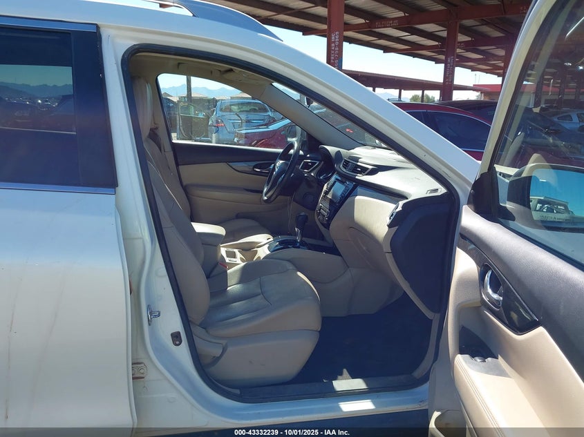 2016 NISSAN ROGUE SL - 5N1AT2MT0GC778900