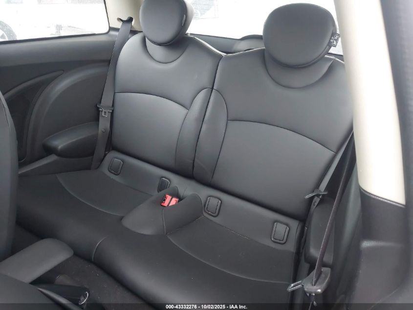 2013 Mini Hardtop Cooper VIN: WMWSU3C58DT690619 Lot: 43332276