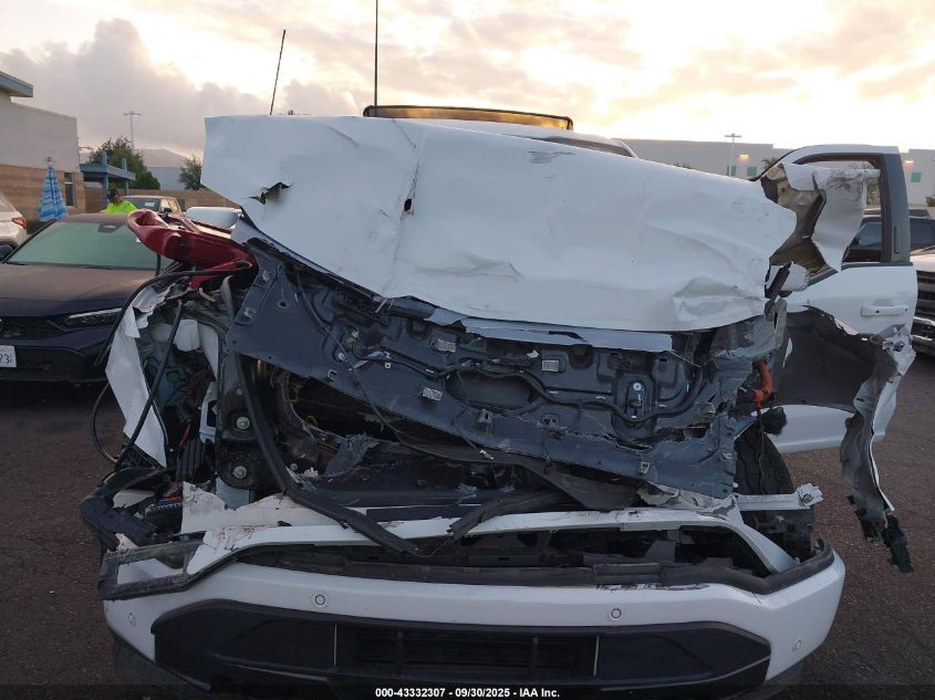 2022 Ford F-150 Lightning Lariat VIN: 1FT6W1EV7NWG05527 Lot: 43332307