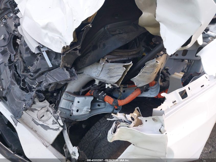 2022 Ford F-150 Lightning Lariat VIN: 1FT6W1EV7NWG05527 Lot: 43332307