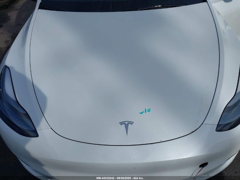 2025 Tesla Model Y Long Range Dual Motor All-Wheel Drive VIN: 7SAYGDEE8SF295138 Lot: 43332342