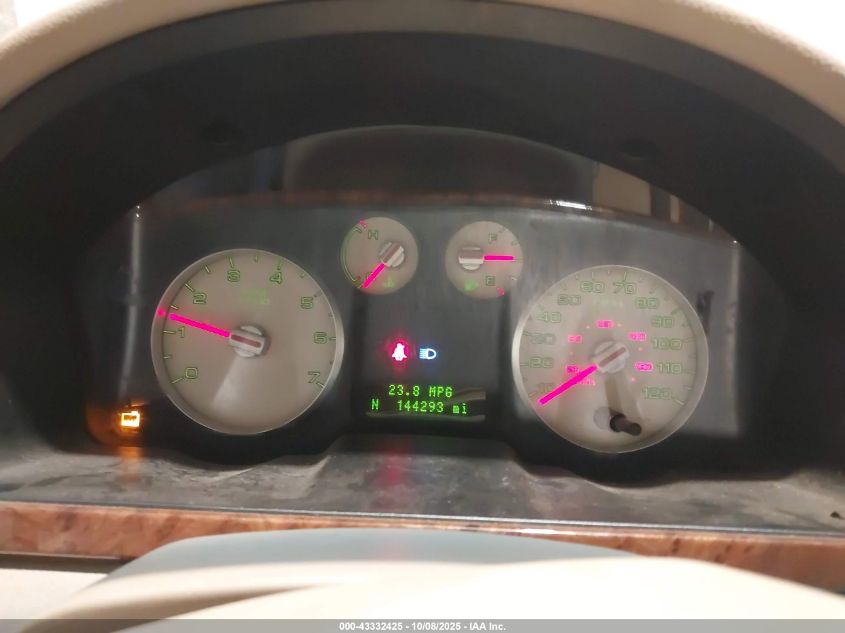 2005 Ford Five Hundred Limited VIN: 1FAHP25145G114230 Lot: 43332425