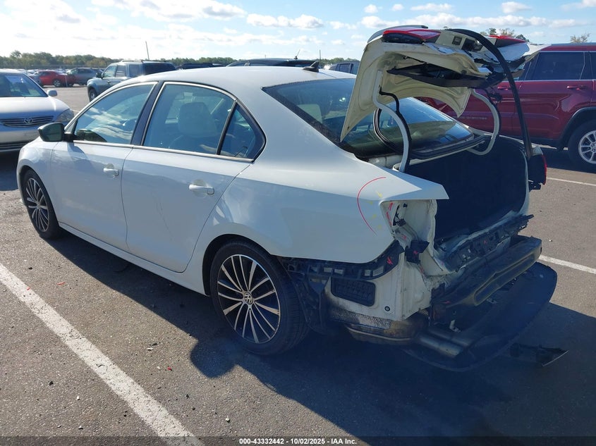 2016 VOLKSWAGEN JETTA 1.8T SPORT - 3VWD17AJ4GM403434