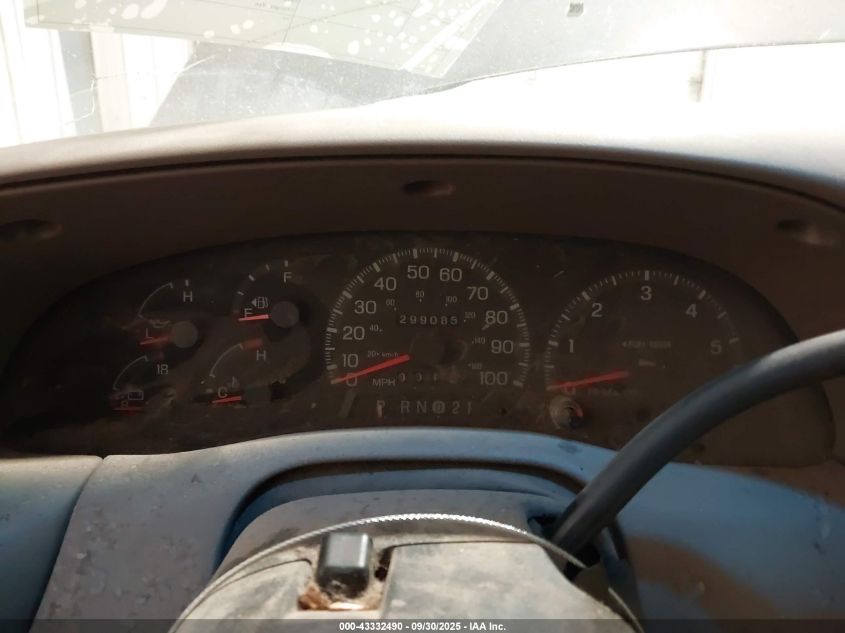 1998 Ford F-150 Lariat/Xl/Xlt VIN: 1FTRX17L2WKB26379 Lot: 43332490