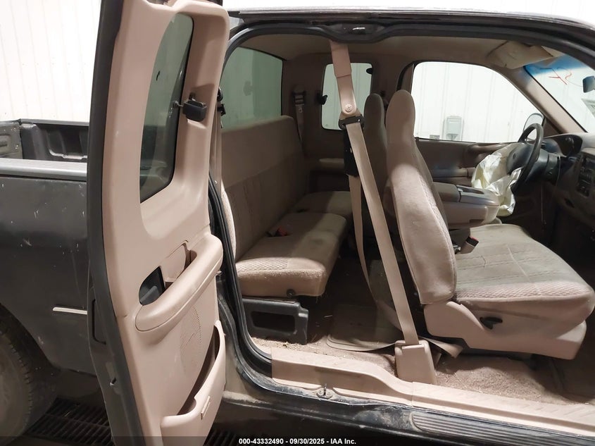 1998 Ford F-150 Lariat/Xl/Xlt VIN: 1FTRX17L2WKB26379 Lot: 43332490