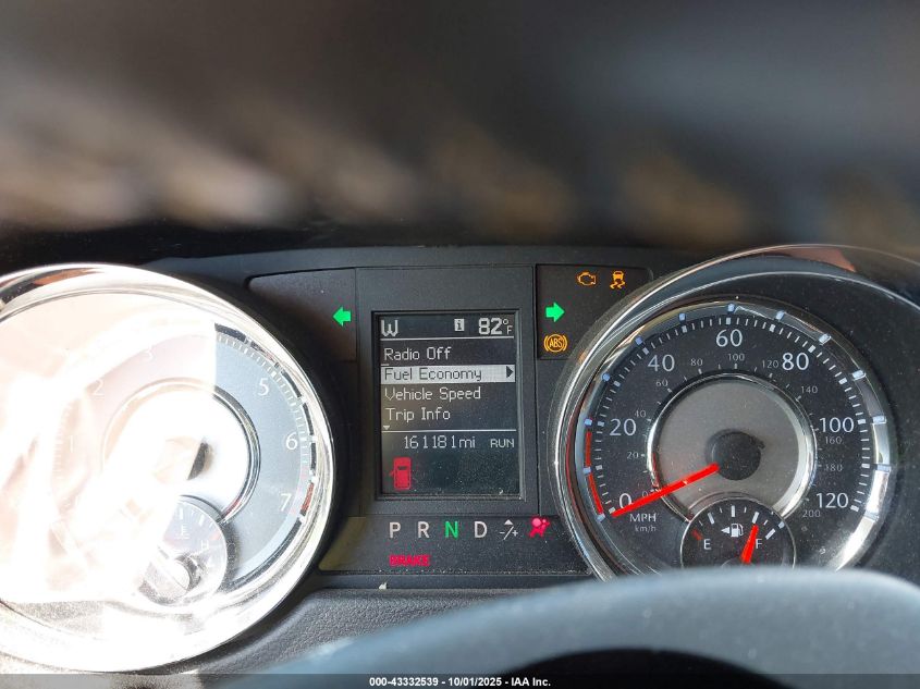 2011 Chrysler Town & Country Touring VIN: 2A4RR5DGXBR733855 Lot: 43332539