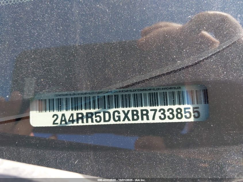 2011 Chrysler Town & Country Touring VIN: 2A4RR5DGXBR733855 Lot: 43332539