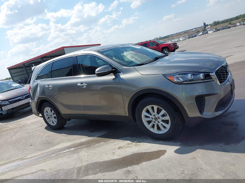 2019 Kia Sorento 2.4L L VIN: 5XYPG4A35KG471200 Lot: 43332579
