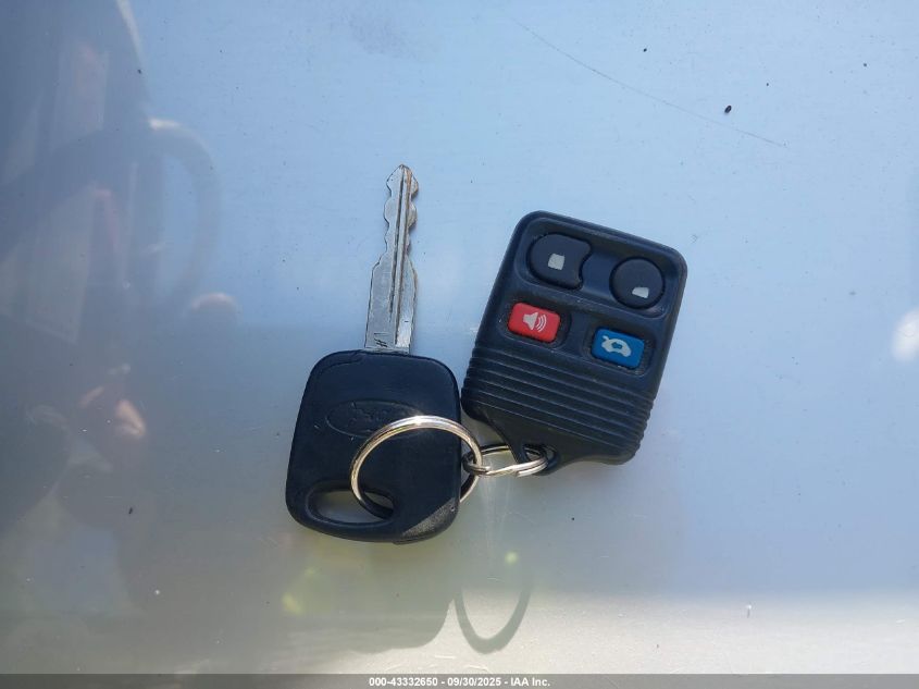 2003 Ford Focus Se VIN: 1FAFP34PX3W274229 Lot: 43332650