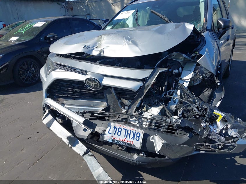 2019 TOYOTA RAV4 LE - 2T3H1RFV2KW026170