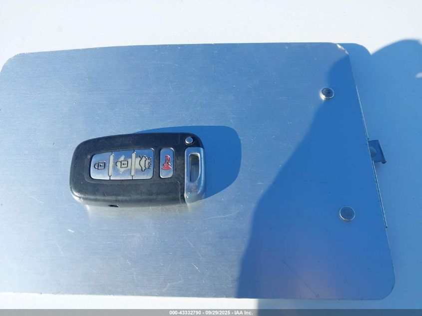 2012 Kia Optima Hybrid Ex VIN: KNAGM4AD0C5035962 Lot: 43332790