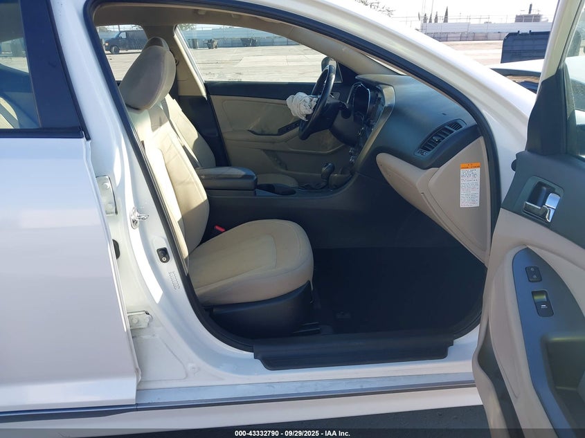 KNAGM4AD0C5035962 2012 KIA OPTIMA photo no. 5