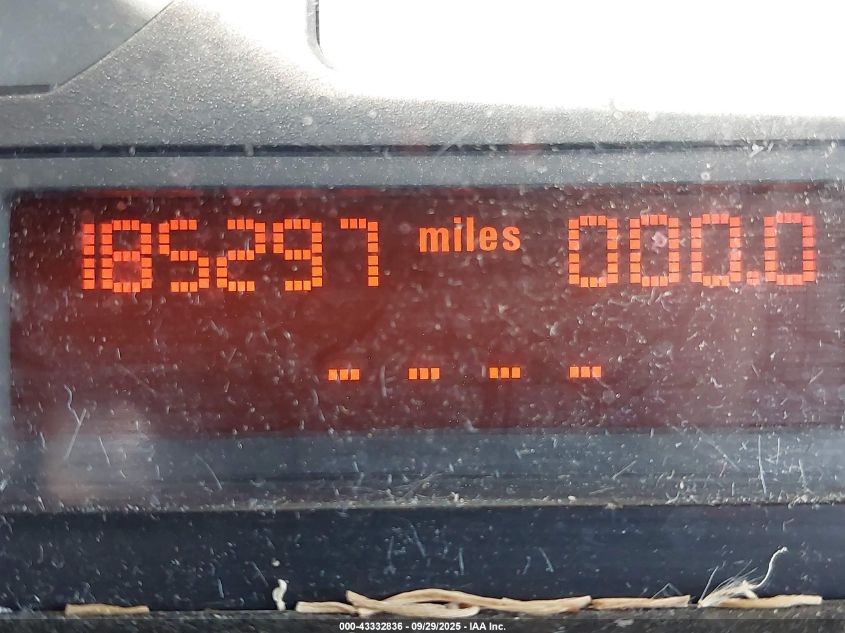 2000 BMW 323Ci VIN: WBABR3341YEB39261 Lot: 43332836