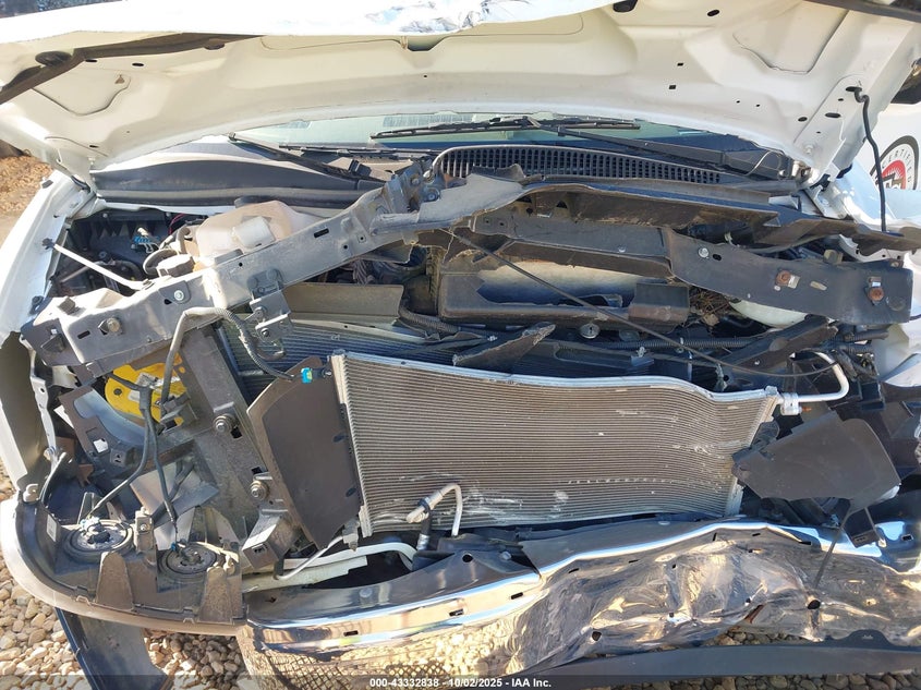 2022 Chevrolet Express Cutaway Work Van VIN: 1GB0GRF77N1154618 Lot: 43332838