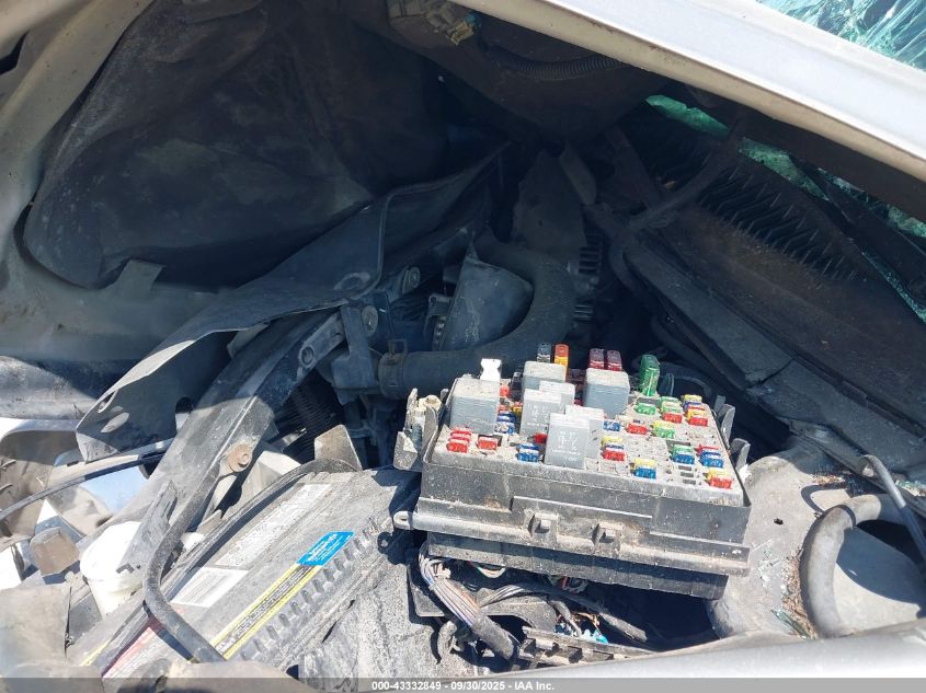 2001 Chevrolet Silverado 1500 Ls VIN: 2GCEC19T011406804 Lot: 43332849