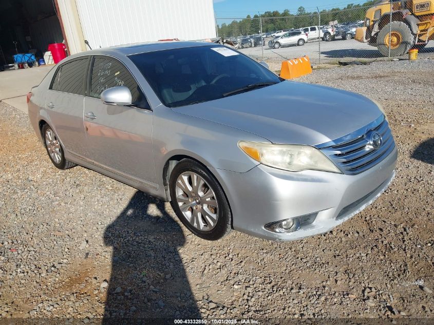 TOYOTA AVALON