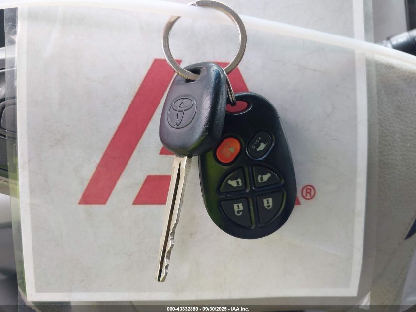 2014 Toyota Sienna Xle V6 8 Passenger VIN: 5TDYK3DC2ES473535 Lot: 43332880