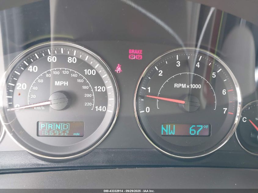 2005 Jeep Grand Cherokee Limited VIN: 1J4HR58295C637738 Lot: 43332914