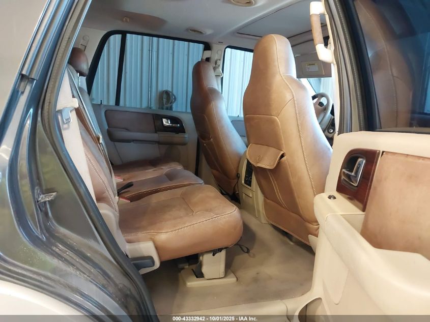 2005 Ford Expedition Eddie Bauer/King Ranch VIN: 1FMFU175X5LA77238 Lot: 43332942