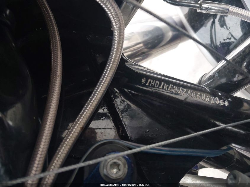 2010 Harley-Davidson Flhtk VIN: 1HD1KEM17AB606835 Lot: 43332996