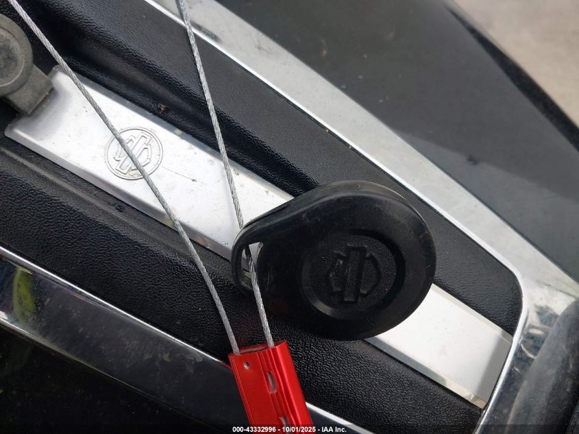 2010 Harley-Davidson Flhtk VIN: 1HD1KEM17AB606835 Lot: 43332996