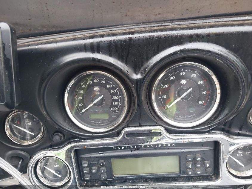 2010 Harley-Davidson Flhtk VIN: 1HD1KEM17AB606835 Lot: 43332996